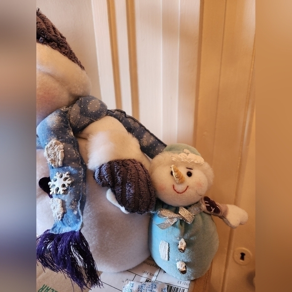 Christmas Snowman plush - Picture 3 of 5